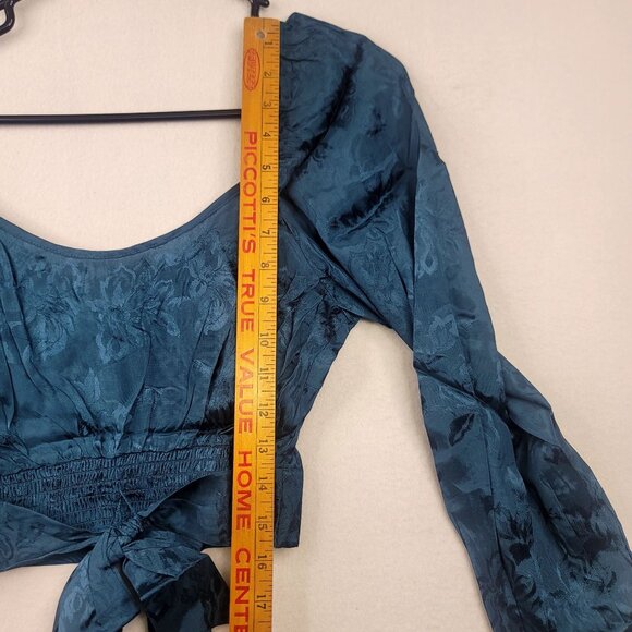Band Of The Free Deep Teal Floral Jacquard Crossover Long Sleeve Crop Top Small - Picture 10 of 11